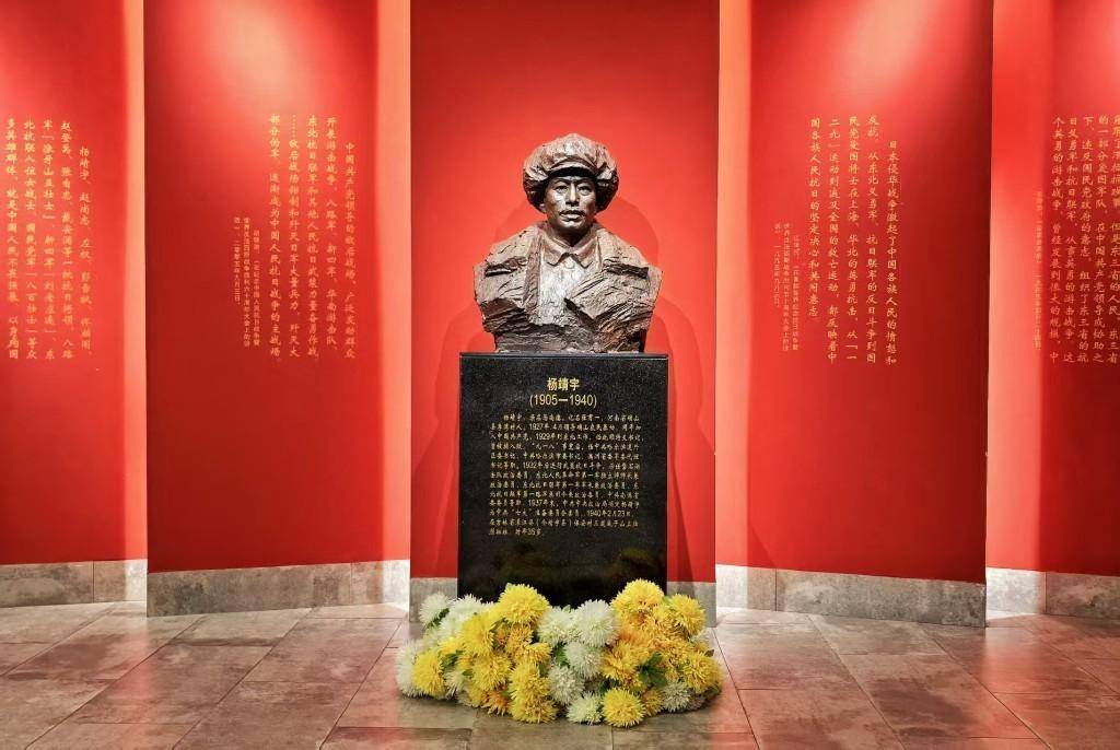 抗战精神 薪火永续抗战精神是中国人民在抗日战争中形成的伟大民族精神，是中华民族弥足珍贵的精神财富。这种精神不仅代表了中国人民在战争中的坚韧不拔和不屈不挠，更是中华民族自强不息、团结奋斗的象征。抗战精神薪火永续，意味着这种精神将永远传承下去，激励中国人民不断前行。