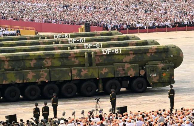 阅兵新装备让西媒破防到拒绝接受现实阅兵新装备让西媒破防到拒绝接受现实，深度解析与观察
